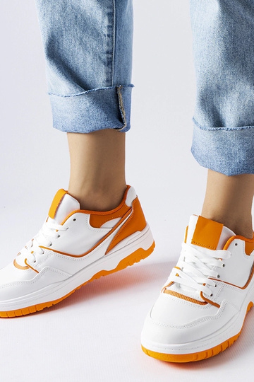 Weiße und orange...