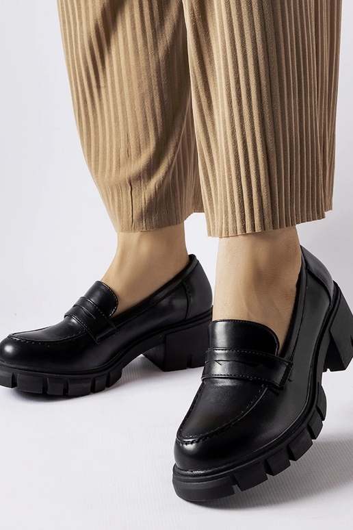 Schwarze klassische Loafer im Dina-Block Schwarze klassische Loafer im Dina-Block