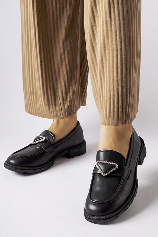 Schwarze Mokassins mit Zirkonen... Schwarze Mokassins mit Zirkonen...