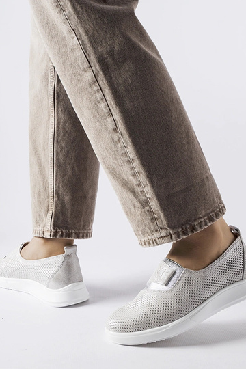 Ethels – Silberne Sneakers...