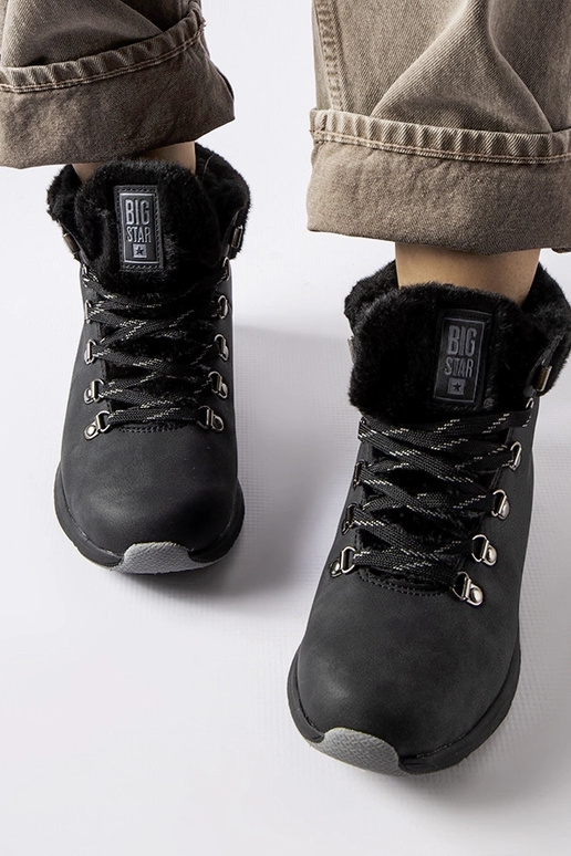 Schwarze isolierte Big Star-Stiefel...