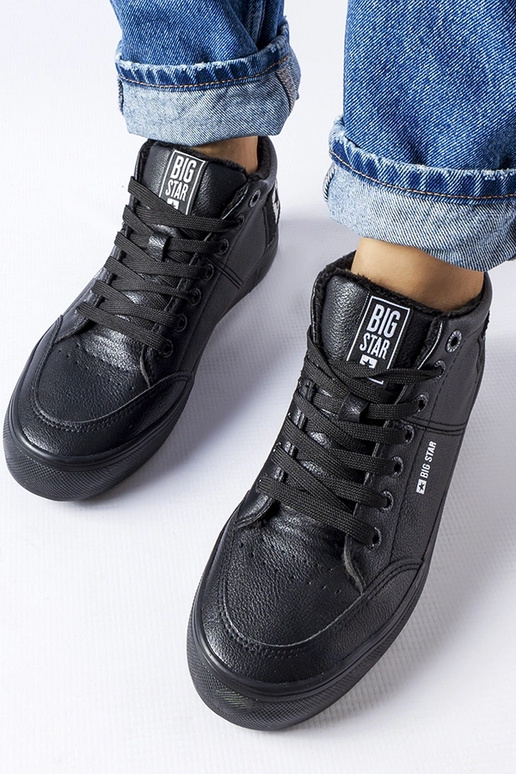 Schwarze isolierte Sneakers Big Star...