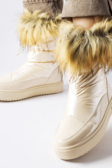 Beige isolierte... 2