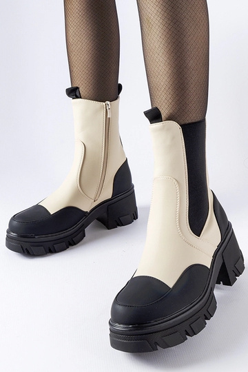Beige und schwarze Slip-On-Stiefeletten Mafalda mit dicker Sohle