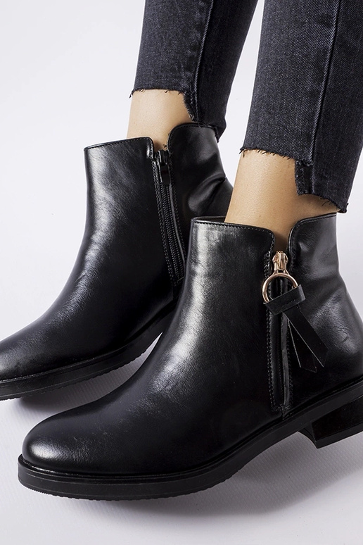 Schwarze isolierte klassische...