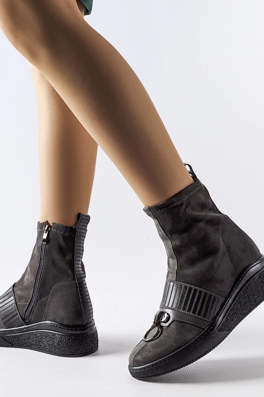 Graue Sockenstiefel auf Plateau,...