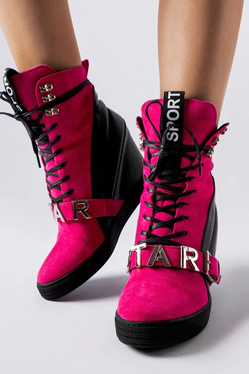 Rosa-schwarze Sportschuhe... 2