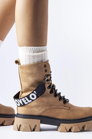 Beige Stiefel mit...