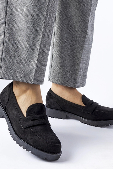 Schwarze klassische Schuhe aus Kunstwildleder Ticengo
