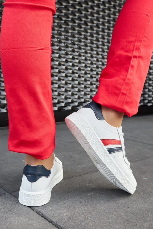 Weiße Leder-Schnürsneaker „Camilla“