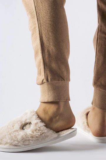 Beige warme Hausschuhe mit...