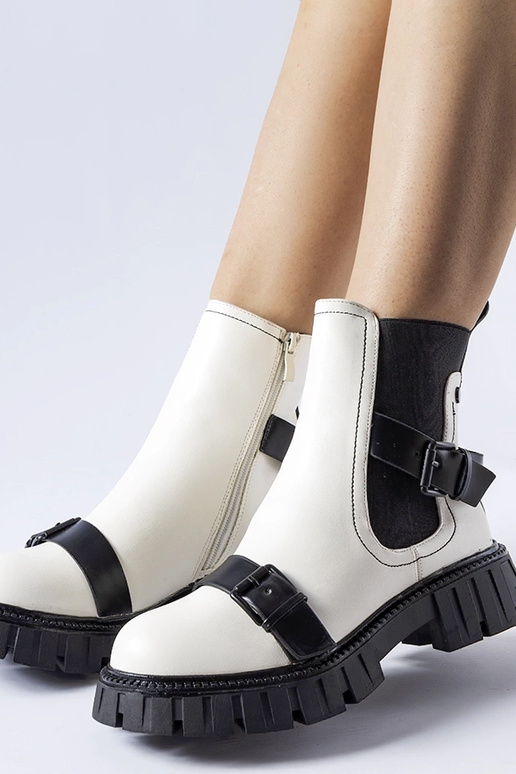 Weiße Stiefeletten mit massiver...