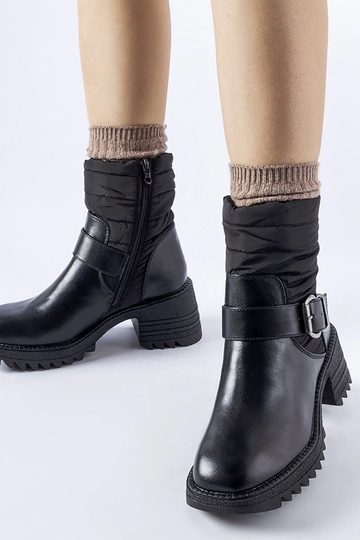Schwarze warme Stiefeletten... 2