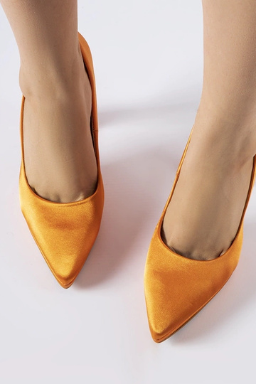 Rivers – Orange Satin-Pumps mit Blockabsatz 2