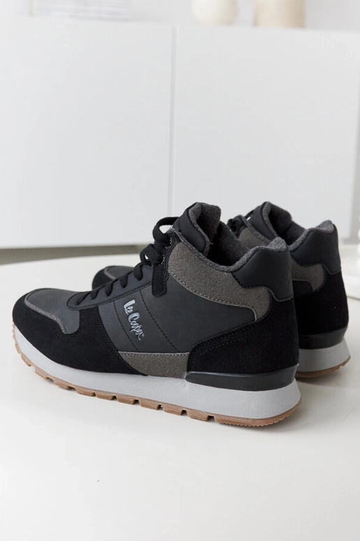 Schwarze Sneakers Lee Cooper... Schwarze Sneakers Lee Cooper...