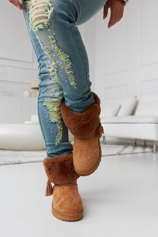 Braune pelzgefütterte Schneestiefel...