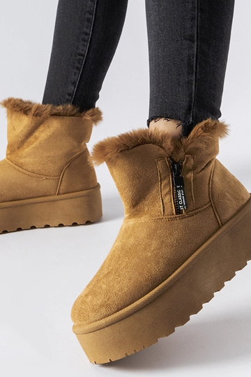 Braune Schneestiefel auf Plattform Points 2