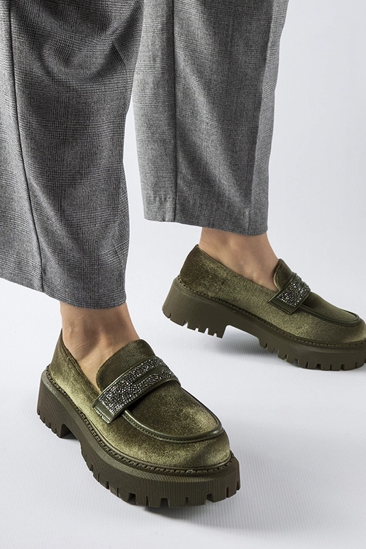 Grüne Loafer mit Zirkonen verziert... Grüne Loafer mit Zirkonen verziert...