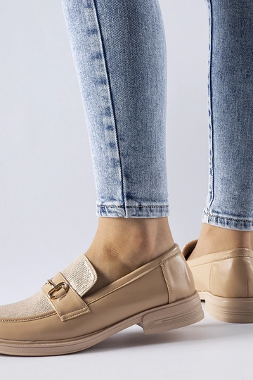 Beige Loafer mit Schnalle... 2