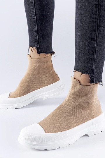 Braune Sneakers mit elastischem Obermaterial von Gadbois