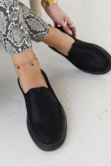 Schwarze durchbrochene... 2