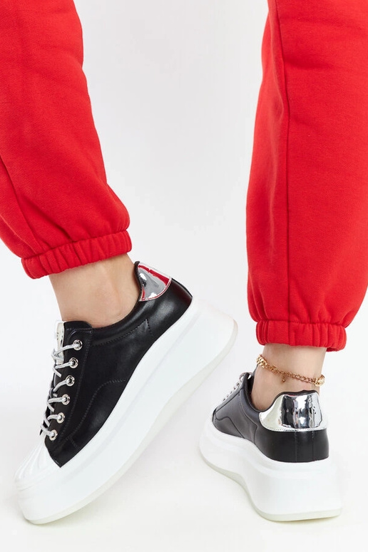 Schwarze Plateau-Sneakers GOE NN2N4034 Schwarze Plateau-Sneakers GOE NN2N4034