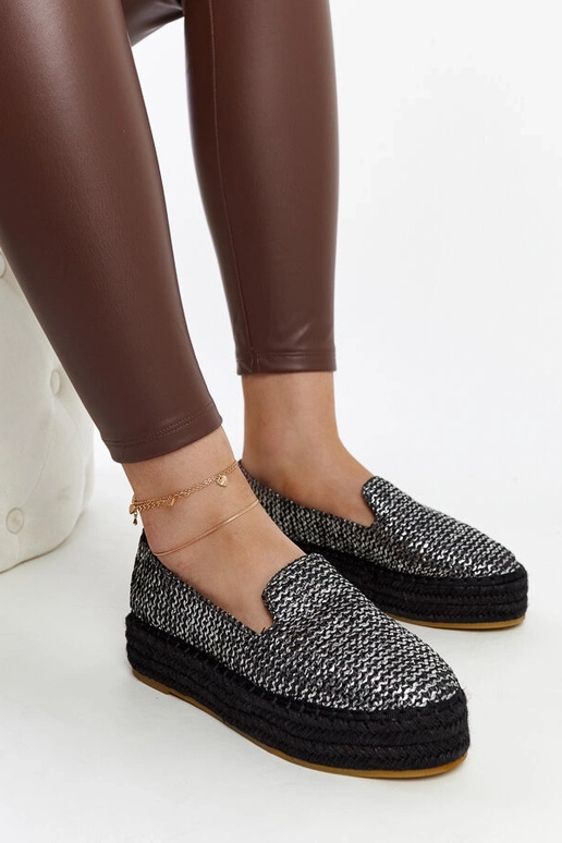 Schwarze Espadrilles mit Silberfaden...