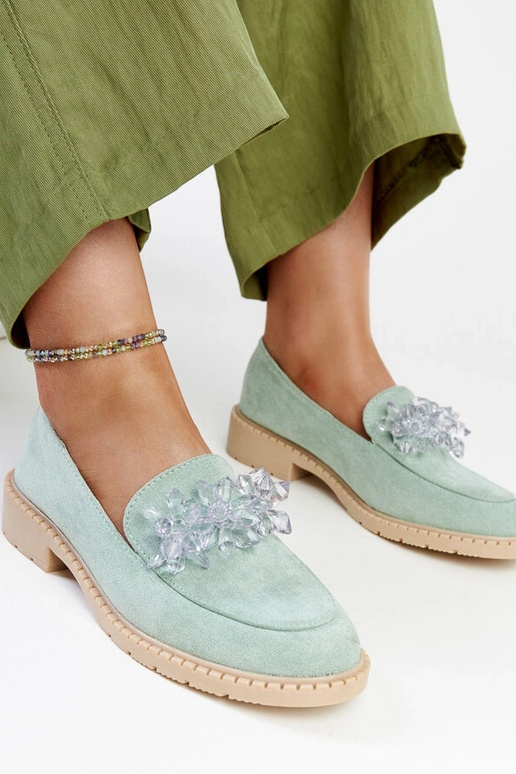 Hellgrüne Wildleder-Mokassins mit... Hellgrüne Wildleder-Mokassins mit...