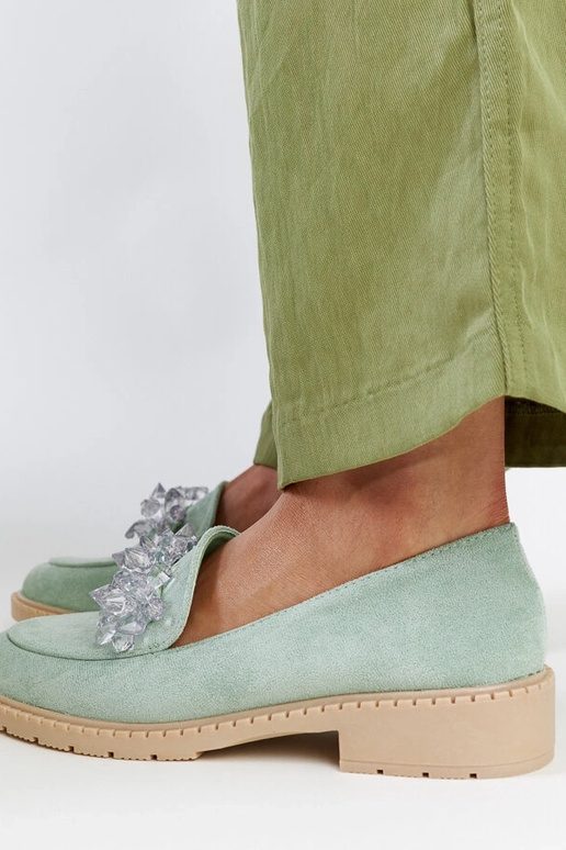 Hellgrüne Wildleder-Mokassins mit... Hellgrüne Wildleder-Mokassins mit...