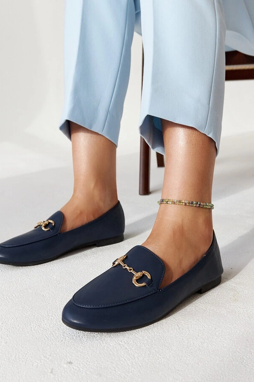 Dunkelblaue Mokassins mit Schnalle... Dunkelblaue Mokassins mit Schnalle...