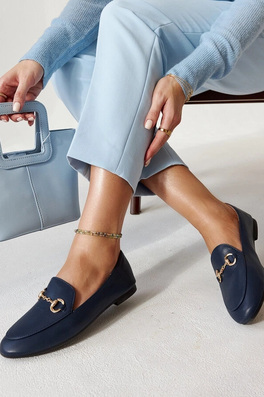 Dunkelblaue Mokassins mit Schnalle... Dunkelblaue Mokassins mit Schnalle...