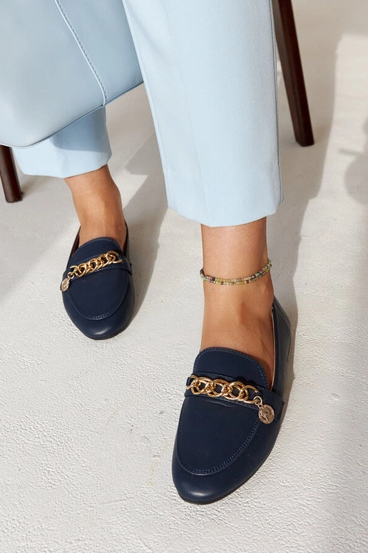 Marineblaue Scaletta-Loafer mit Kette