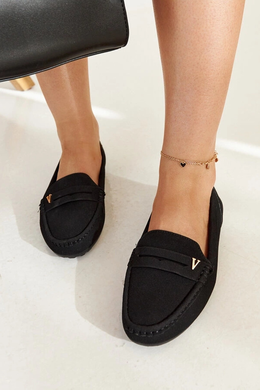 Schwarze Mokassins mit mattem Finish...