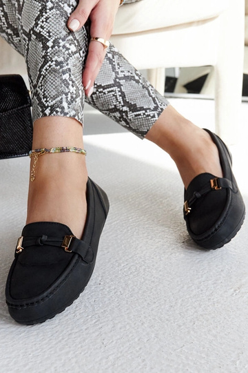 Schwarze Loafer mit mattem... 2