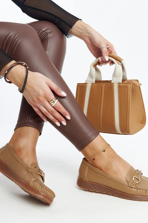 Anisah Mokassins mit Schnalle in... Anisah Mokassins mit Schnalle in...