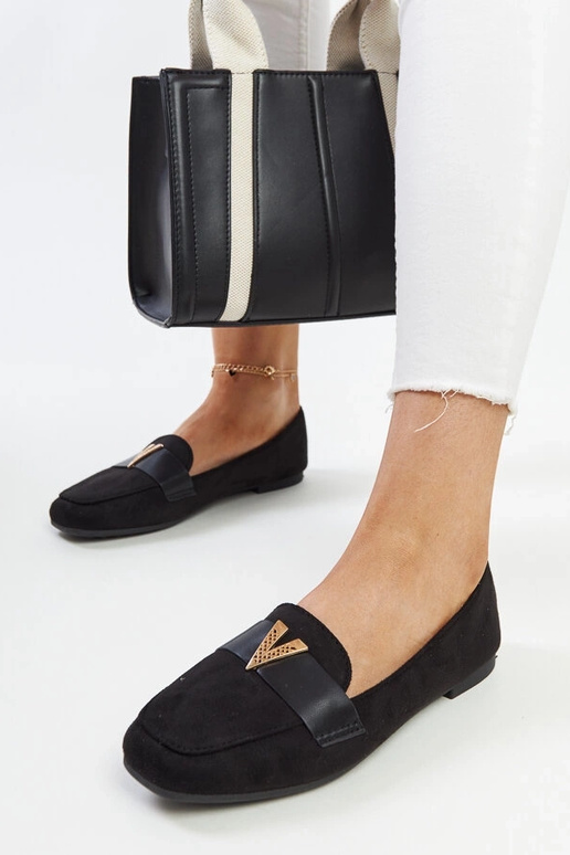 Schwarze Loafer mit Namal-Dekoration