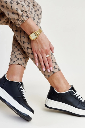 Schwarze Cvita Plateau-Sneakers 2