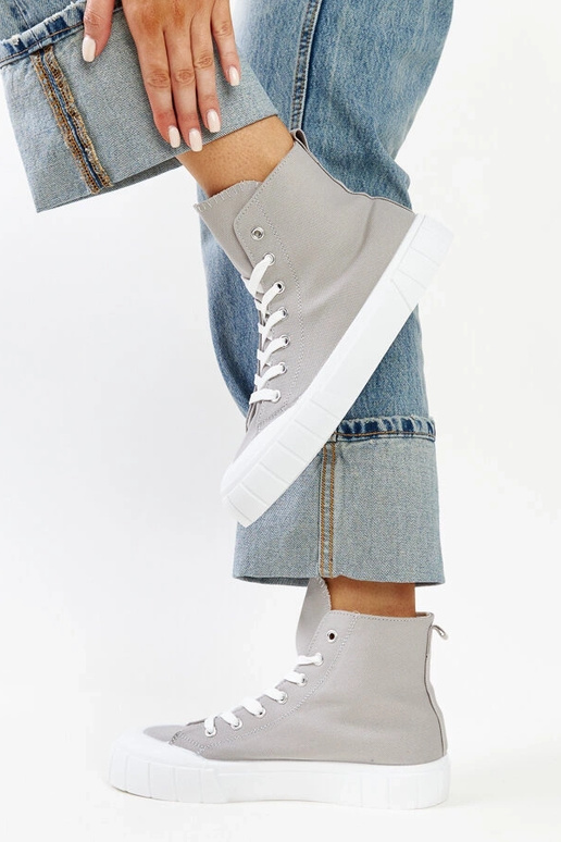 Graue hohe Turnschuhe Vinka Graue hohe Turnschuhe Vinka