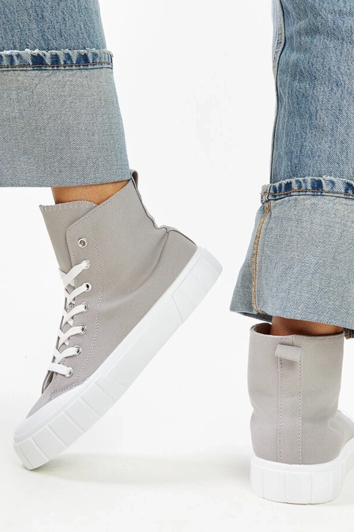 Graue hohe Turnschuhe Vinka Graue hohe Turnschuhe Vinka