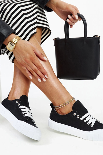 Eduard‘s schwarze Stoff-Sneaker 2