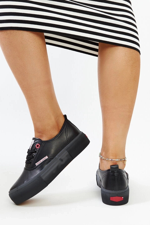 Schwarze Damen-Sneakers CROSS JEANS