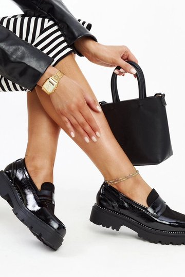 Schwarze Lackschuhe mit... 2