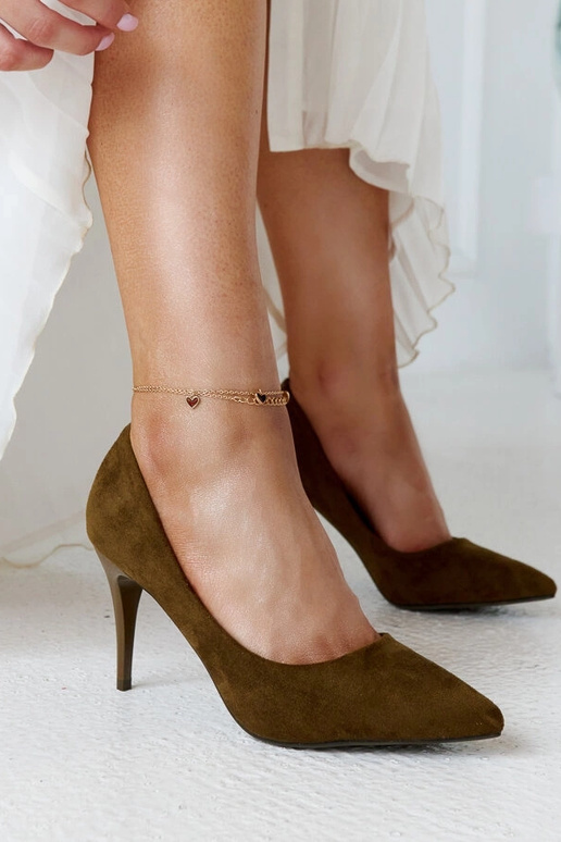 Dunkelgrüne Pumps mit Lederinnensohle... Dunkelgrüne Pumps mit Lederinnensohle...