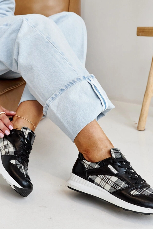 Afifah – Schwarze, karierte Sneaker Afifah – Schwarze, karierte Sneaker