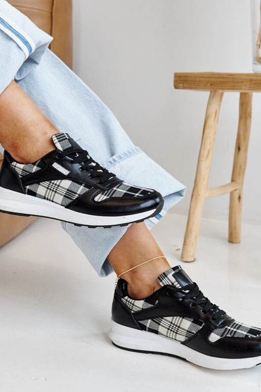 Afifah – Schwarze, karierte Sneaker Afifah – Schwarze, karierte Sneaker