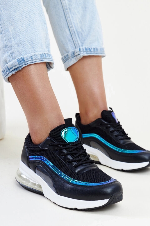 Schwarze Sneakers mit Jelka-Hologramm Schwarze Sneakers mit Jelka-Hologramm