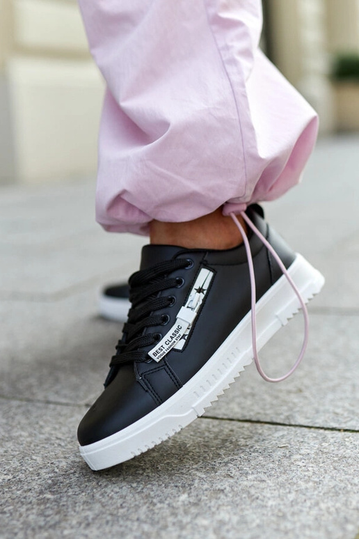 Schwarze Sneaker aus Ökoleder Brecht