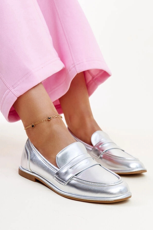 Nasia – Klassische Loafer in Silber Nasia – Klassische Loafer in Silber
