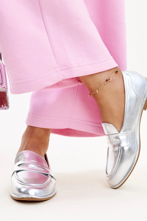 Nasia – Klassische Loafer in Silber Nasia – Klassische Loafer in Silber