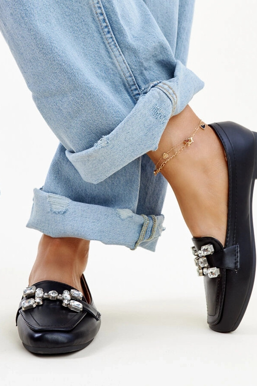 Schwarze Loafer mit Zirkonia-Schnalle...